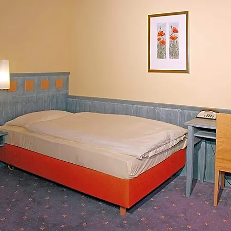 Simi Hotel