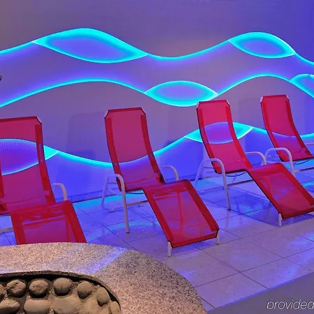 Hotell Simi 4*