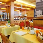 Simi Hotel 4*