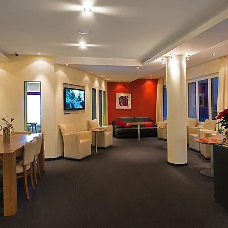 Simi Hotell 4*